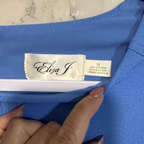 NEW Eliza J Seamed Long Sleeve Dress in Periwinkle Size 12 - Picture 5 of 10
